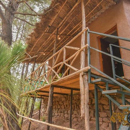The Mud House Resort Kasauli Exterior foto