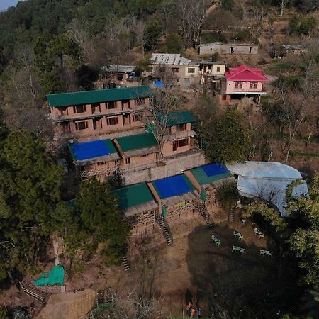 The Mud House Resort Kasauli Exterior foto